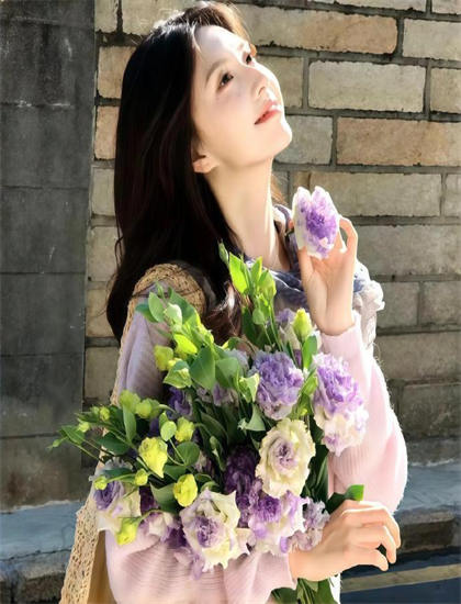 欧美肥老太WBWBWBB_被老板抱到办公桌视频_狗锁女人全集免费播放